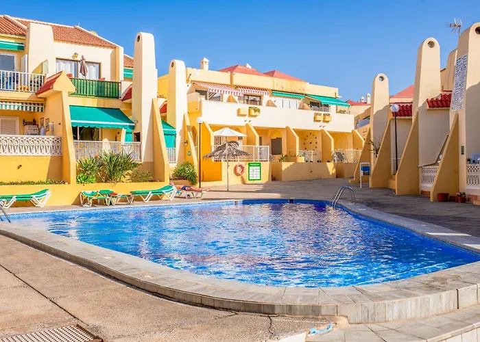 Near Fanabe 公寓 阿德耶