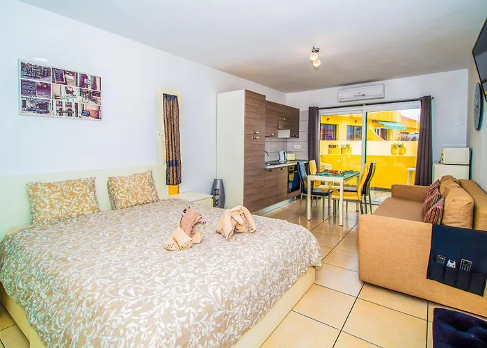 Near Fanabe * 阿德耶